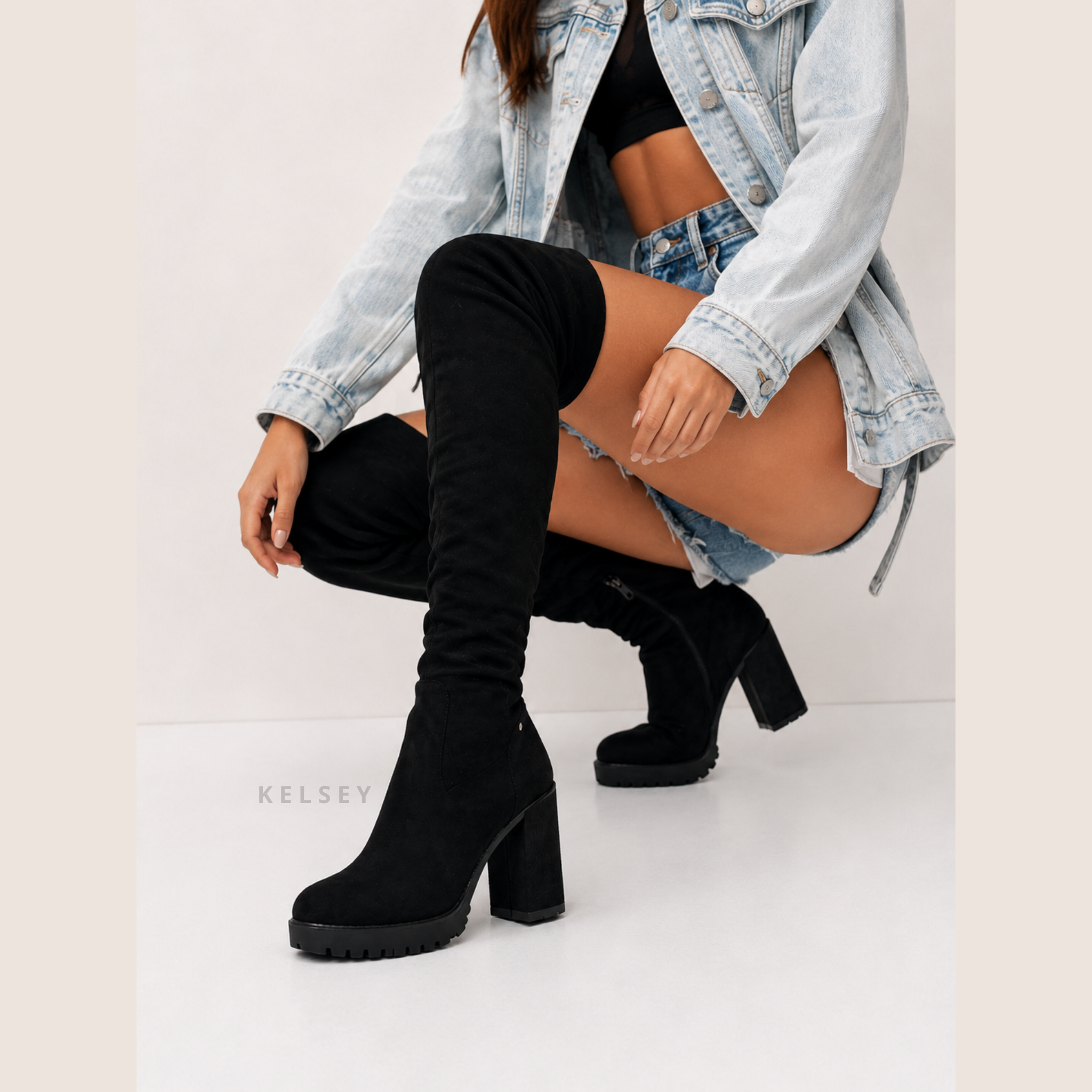 🖤 Selene Curve Boots